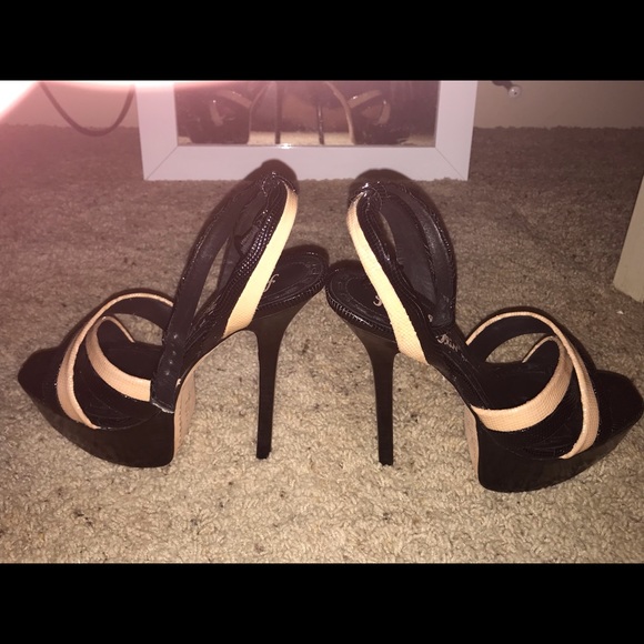 Alice + Olivia shoes - Picture 8 of 8